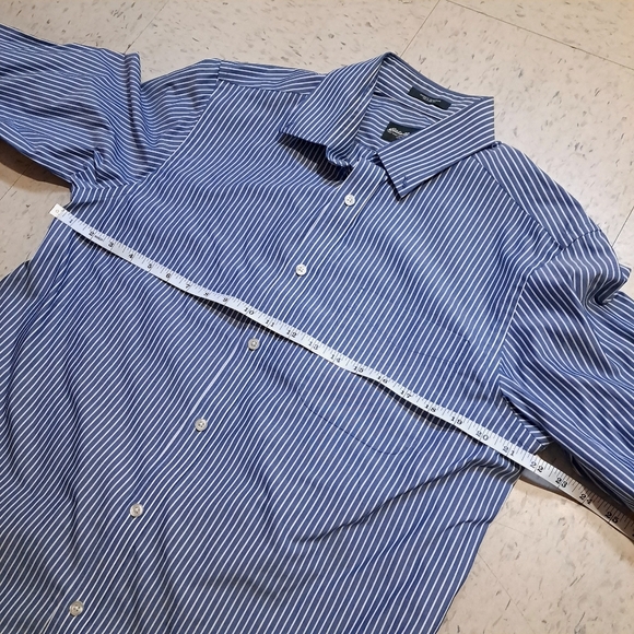 Eddie Bauer |Men's Blue Striped button down Shirt relaxed fit - Picture 9 of 9